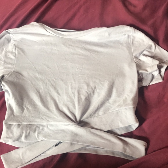 Blue cross crop top size small- true to size - Picture 2 of 4